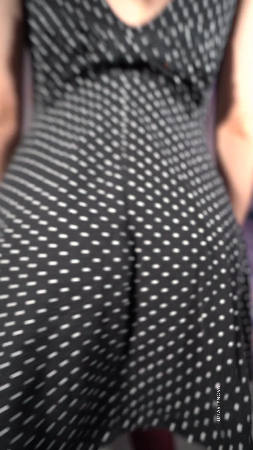 Roses are red, violets are blue, I'm tiny, horny and already waiting for you ;)