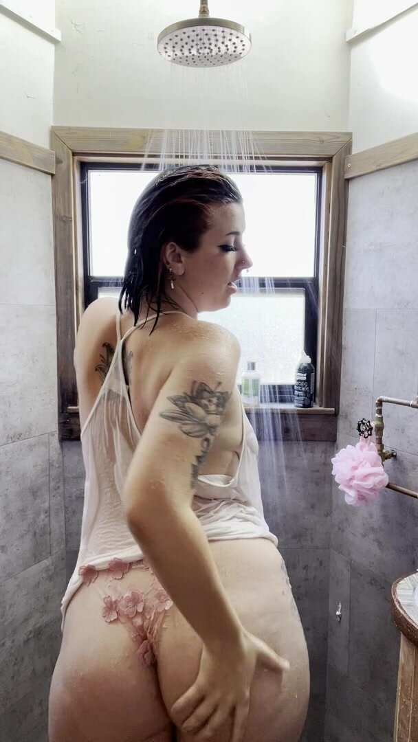 My hungry buns want to be spanked