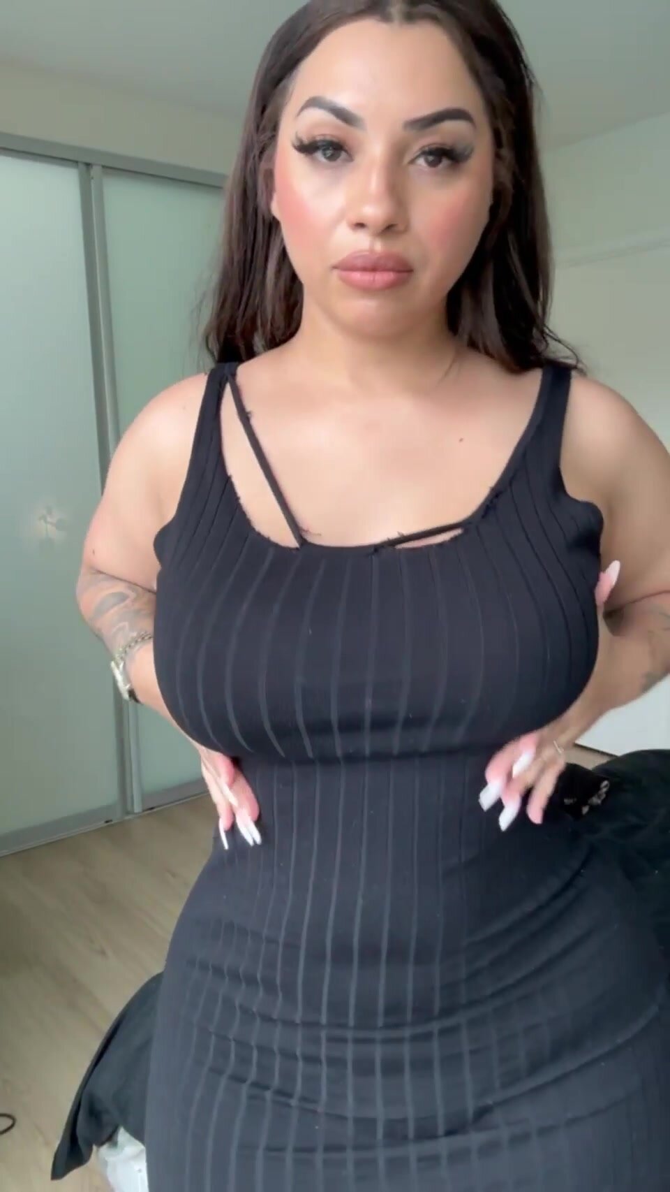 How many times a day would you fuck me, papi?