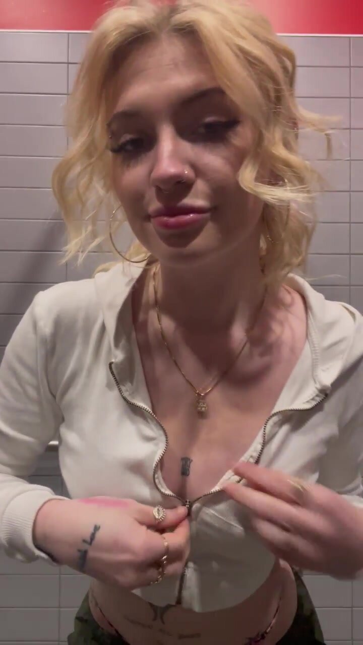 work outfit for the night :)