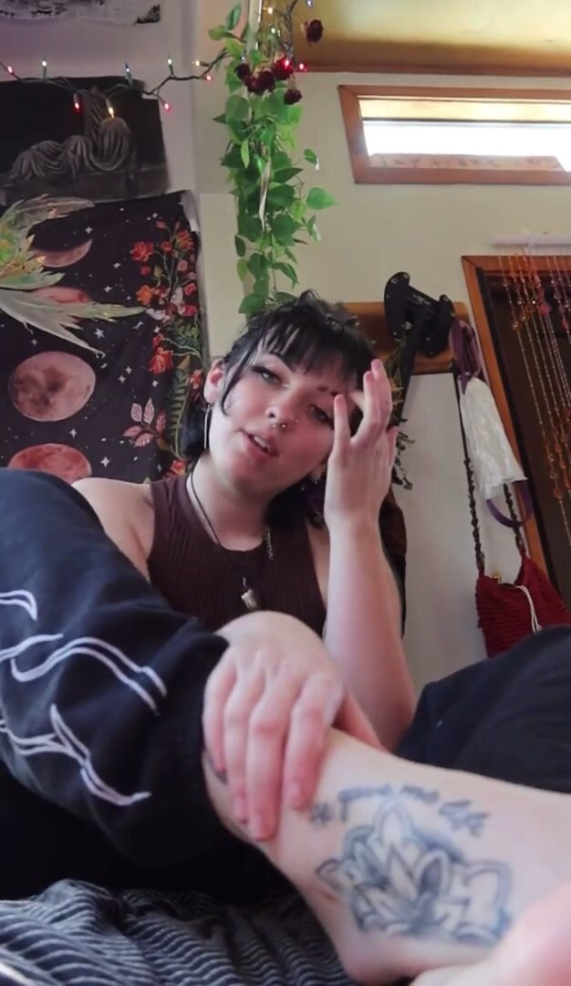 will your cock get hard just from sucking my toes