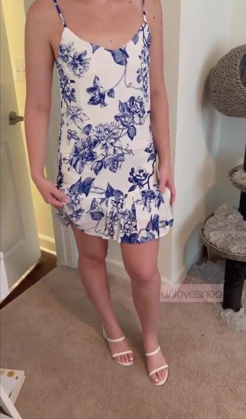 For those wondering what a cute 18 year old looks like under her sundress