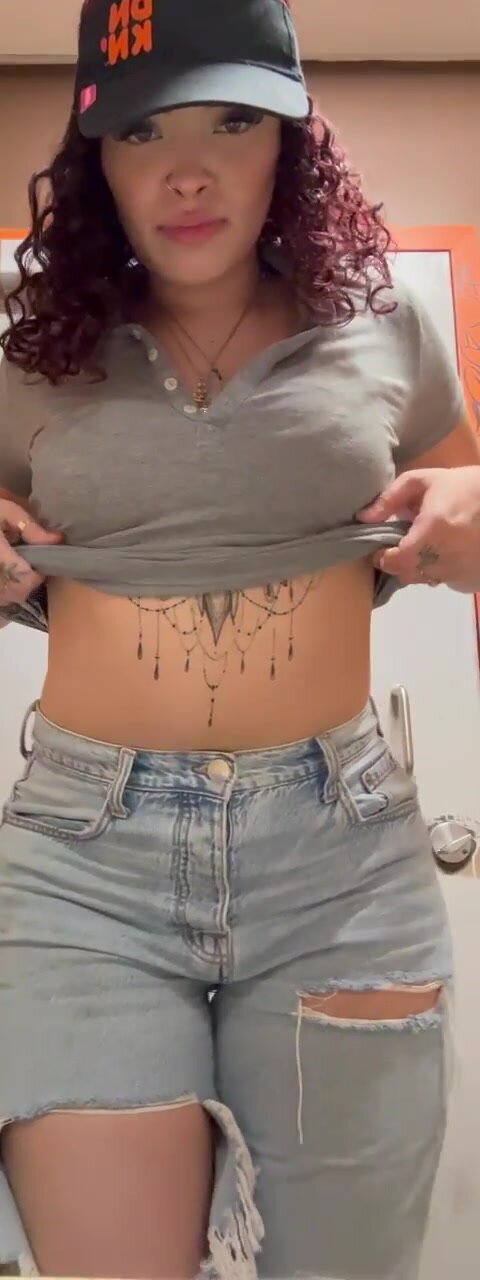 I’ve been leaving the door unlocked the past 3 days. No lucky customer yet..