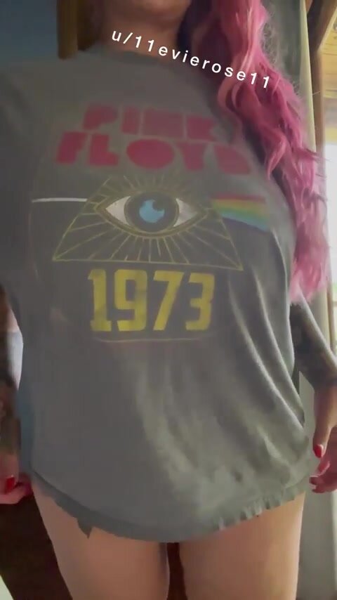 5’3 with giant tits