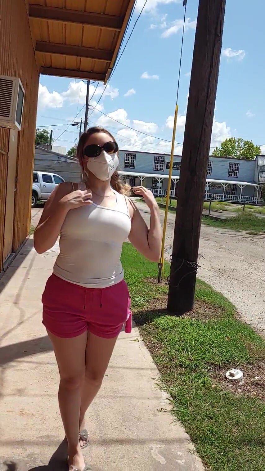 When you gotta flash, nothing will get in the way