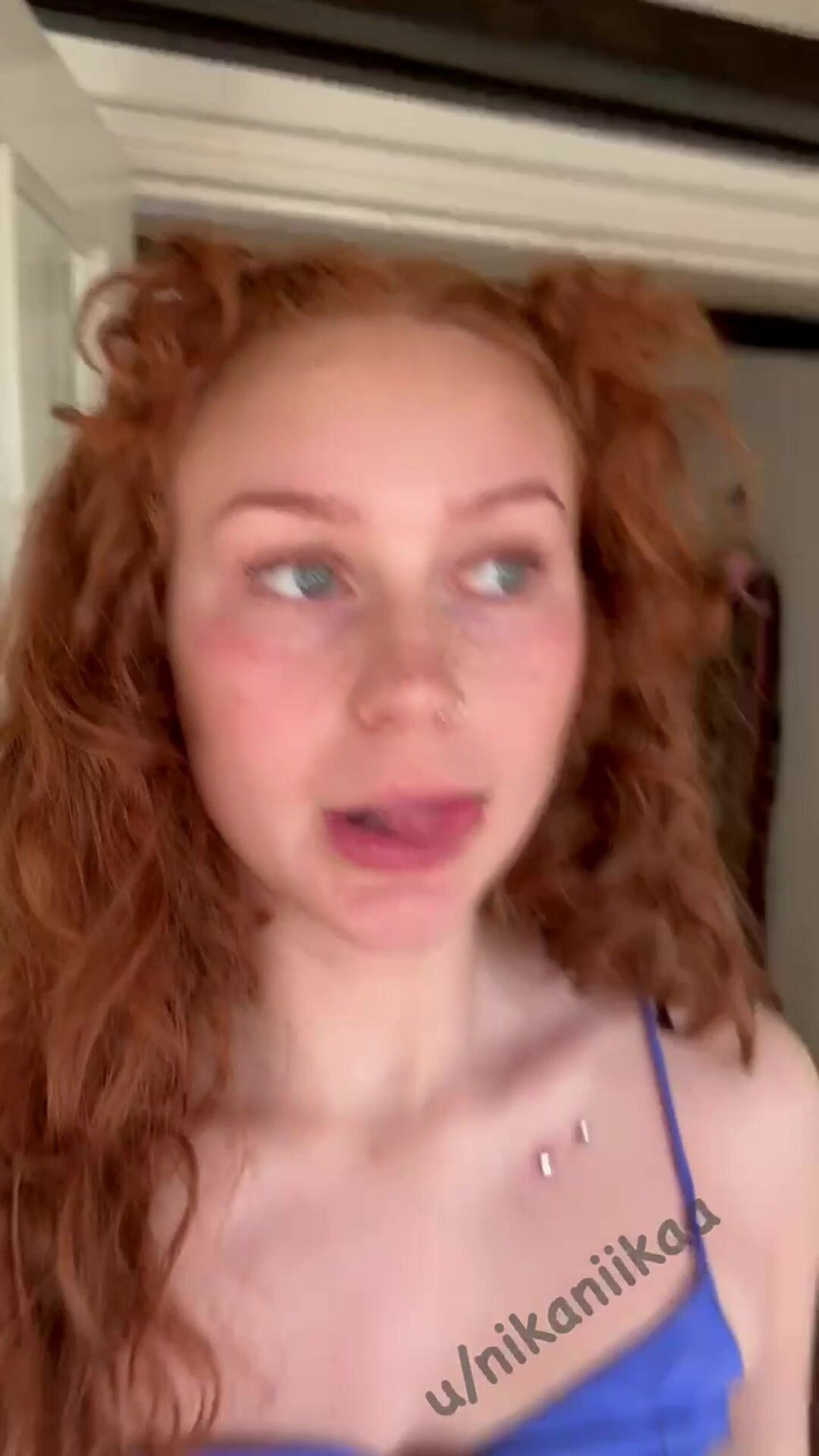 Open your mouth, here comes the redhead!