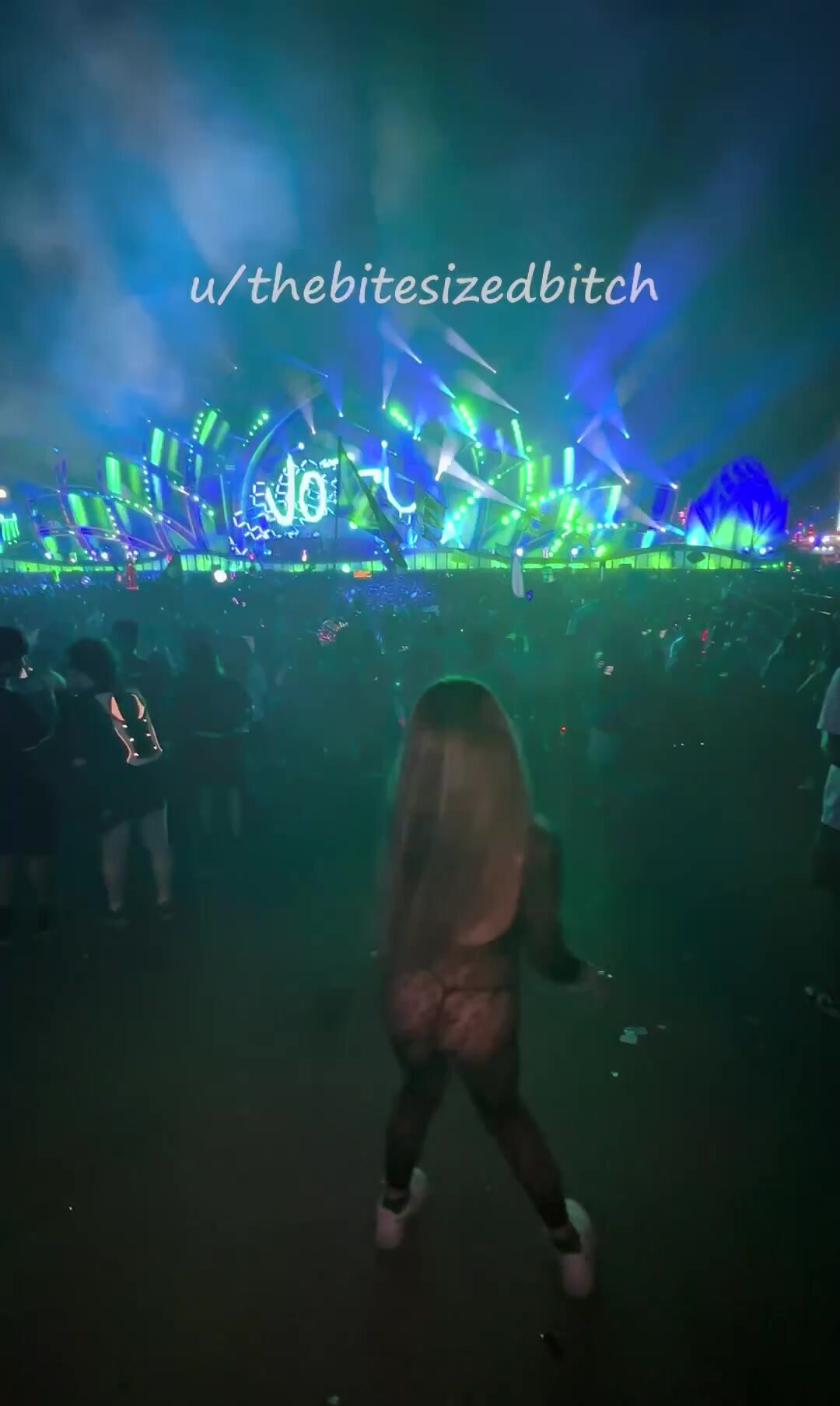 Asian takes dick at rave