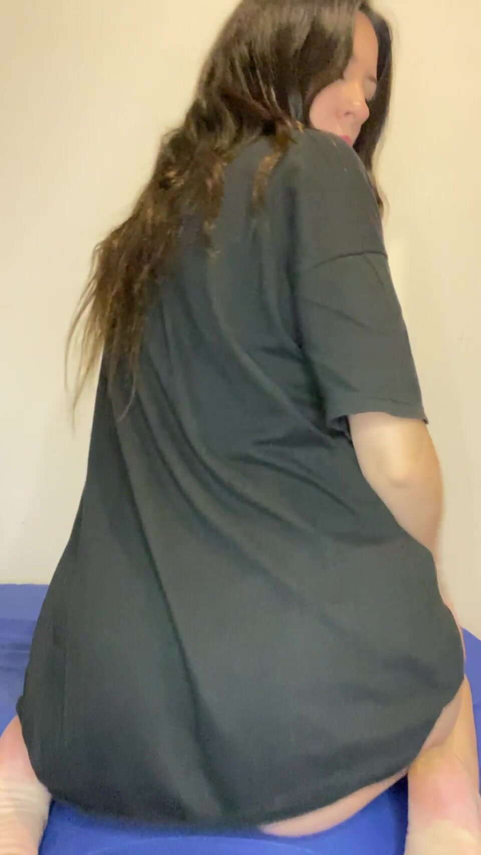 Upvote me and get a video in your DM