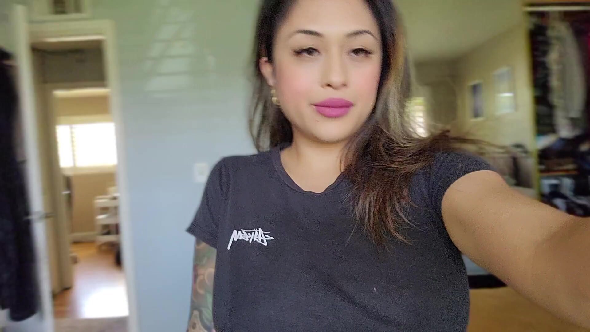 be careful with your eyeballs, don't want them to get poked