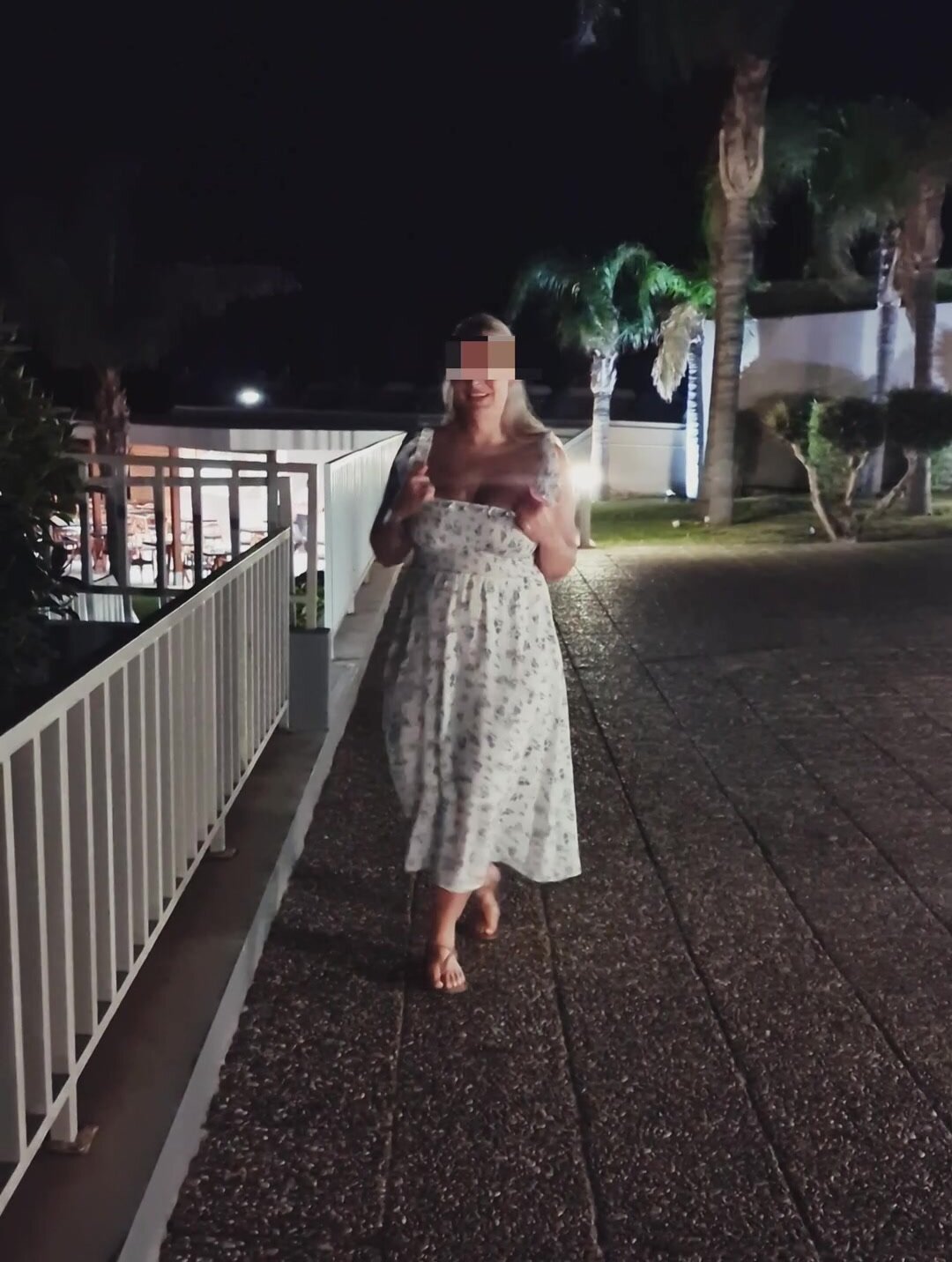 I love flashing on holiday!