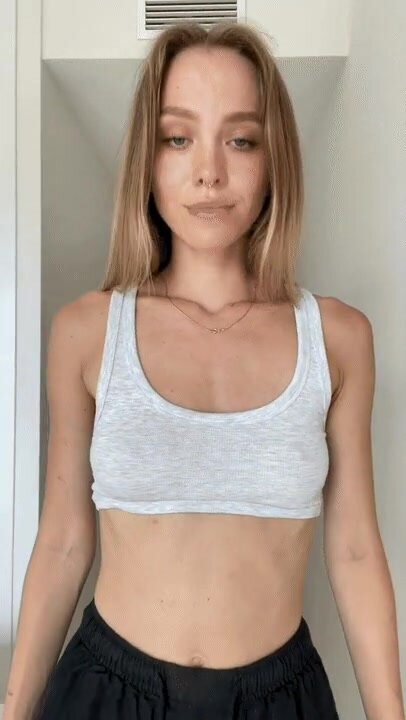 Showing you off with my fit body after gym, might want to get penetrated