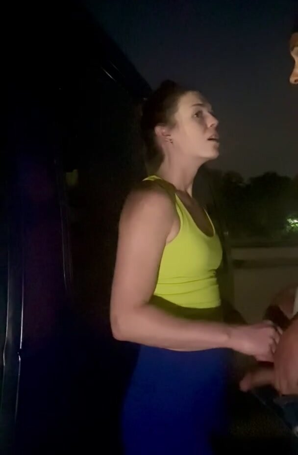 BlowJob Against the Van