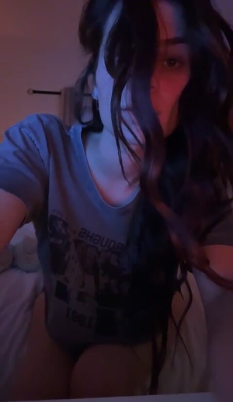 thicc thighs to match a thicc dick ;))