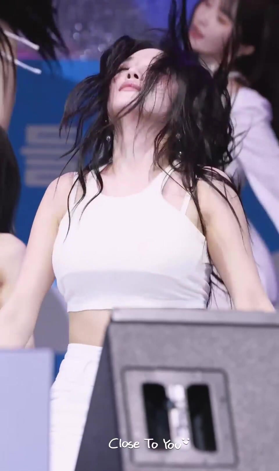 JISUN + Eye Contact