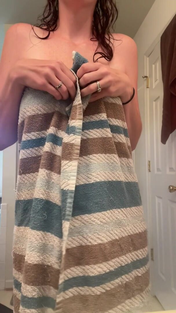 Married mom of 4, but I still love fucking other men