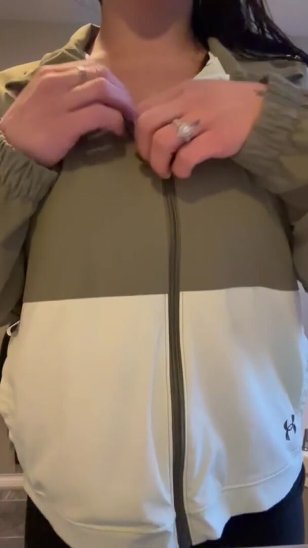 Sports jackets can hide a lot.