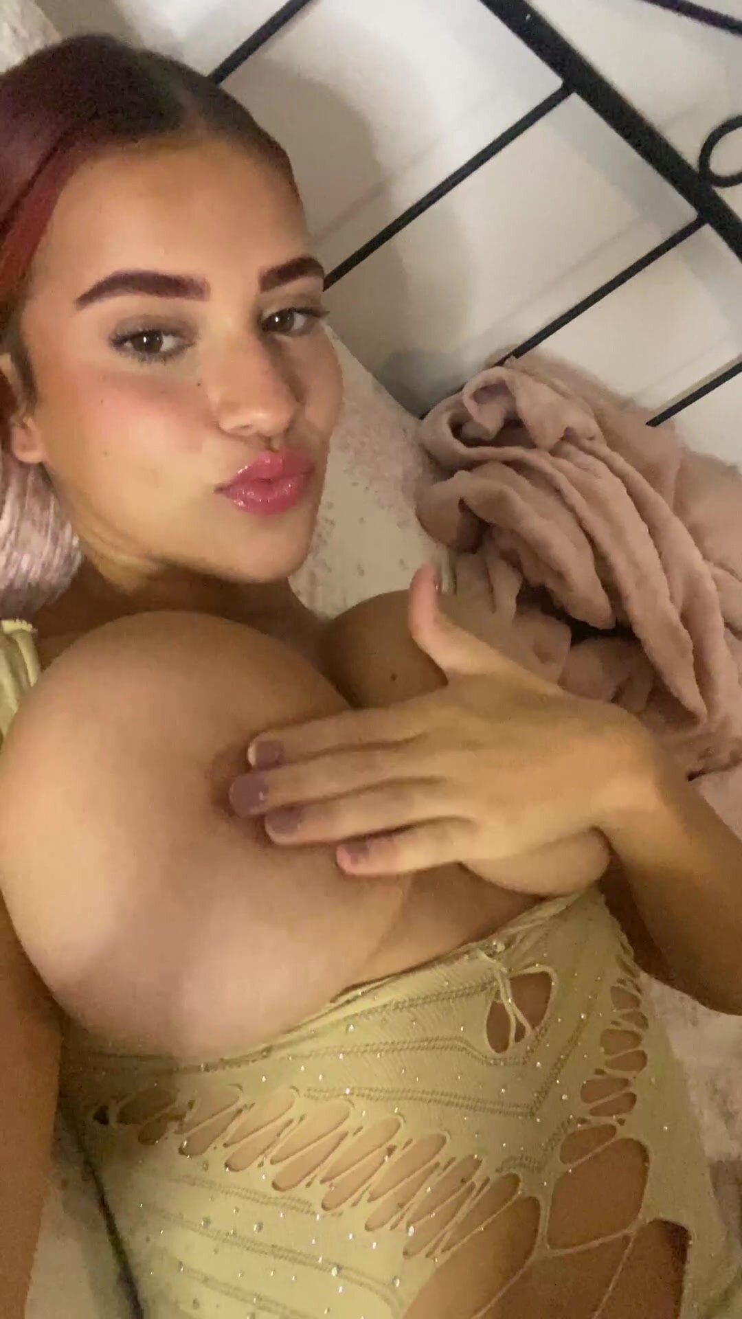 think you can ever leave my bed with pillows like these?