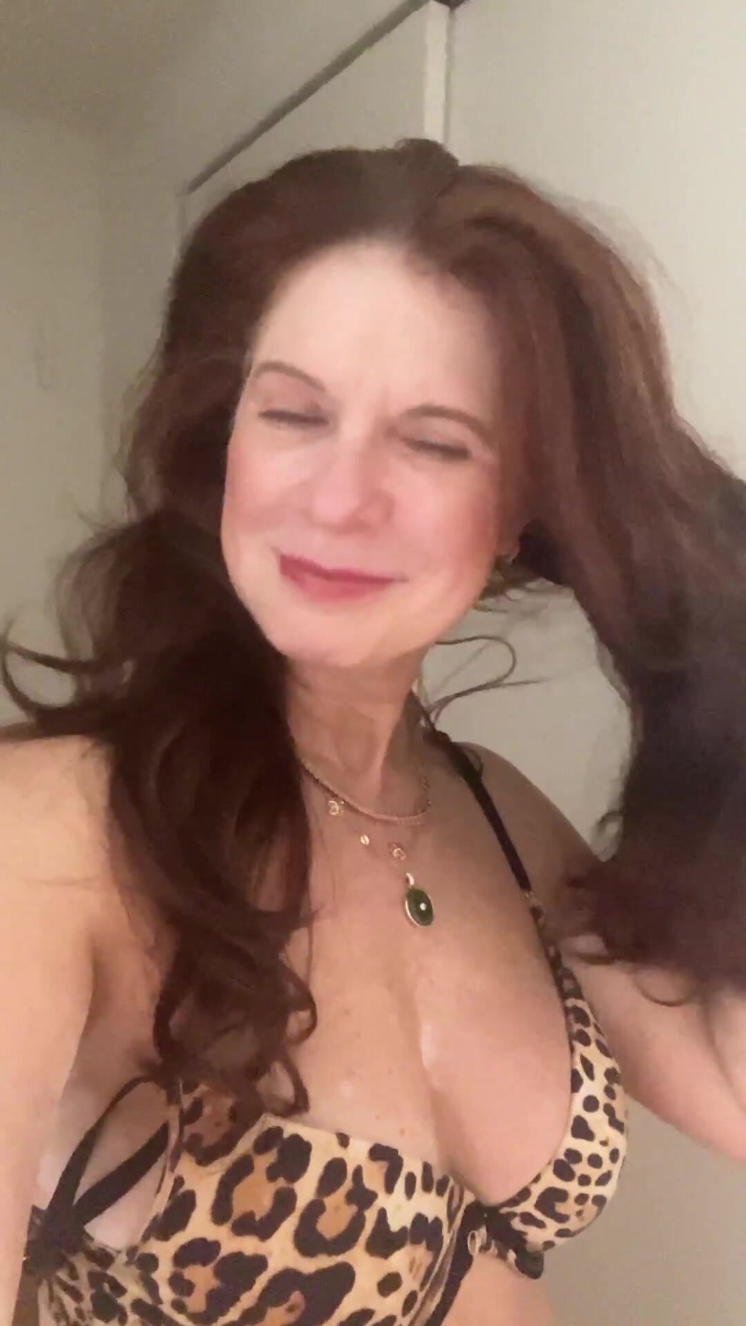 Would you kiss me when we are fucking?