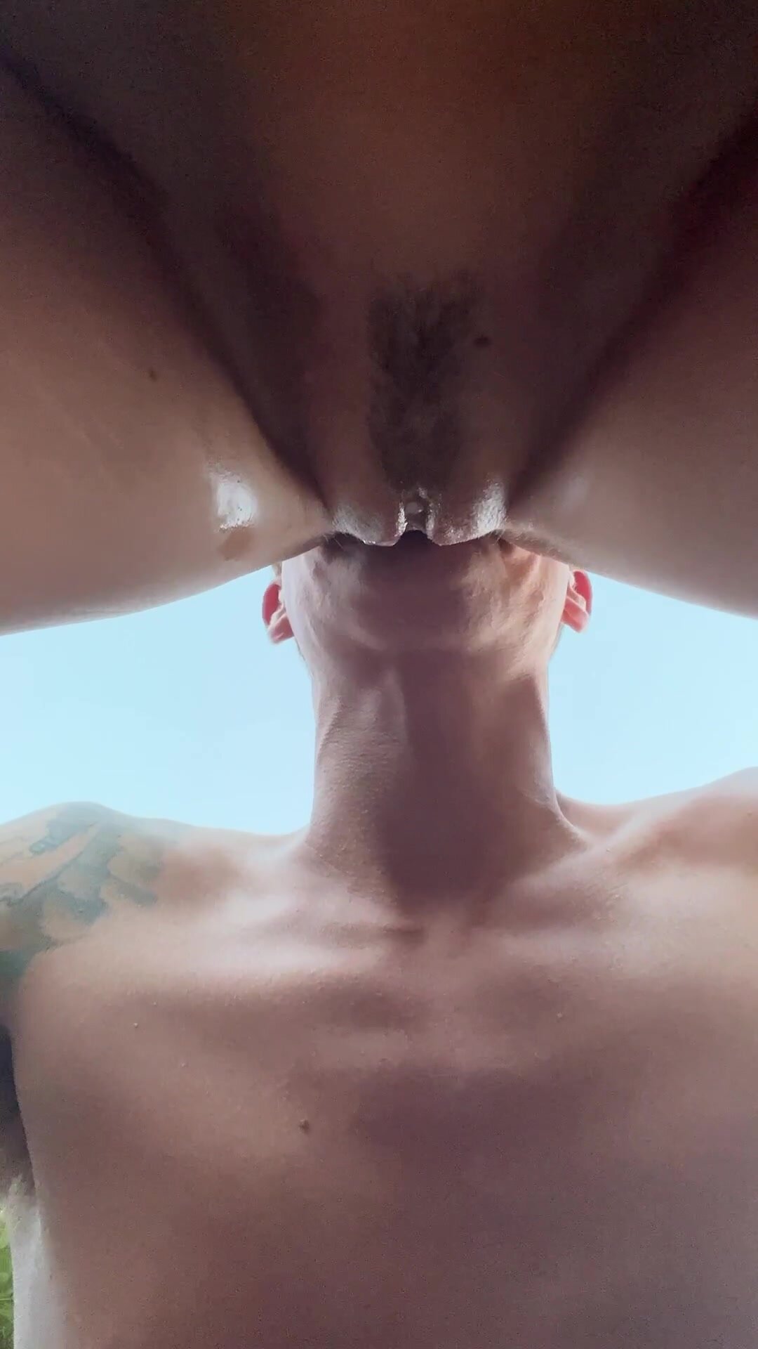 A different perspective on pussy eating