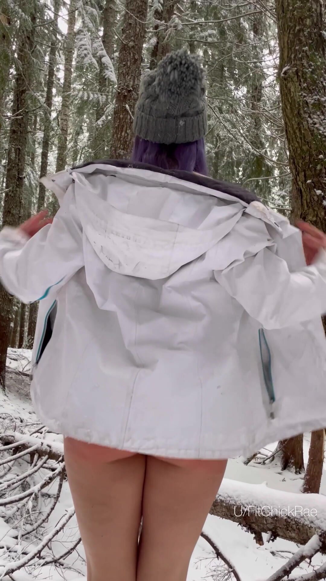 I got naked in the snow!!