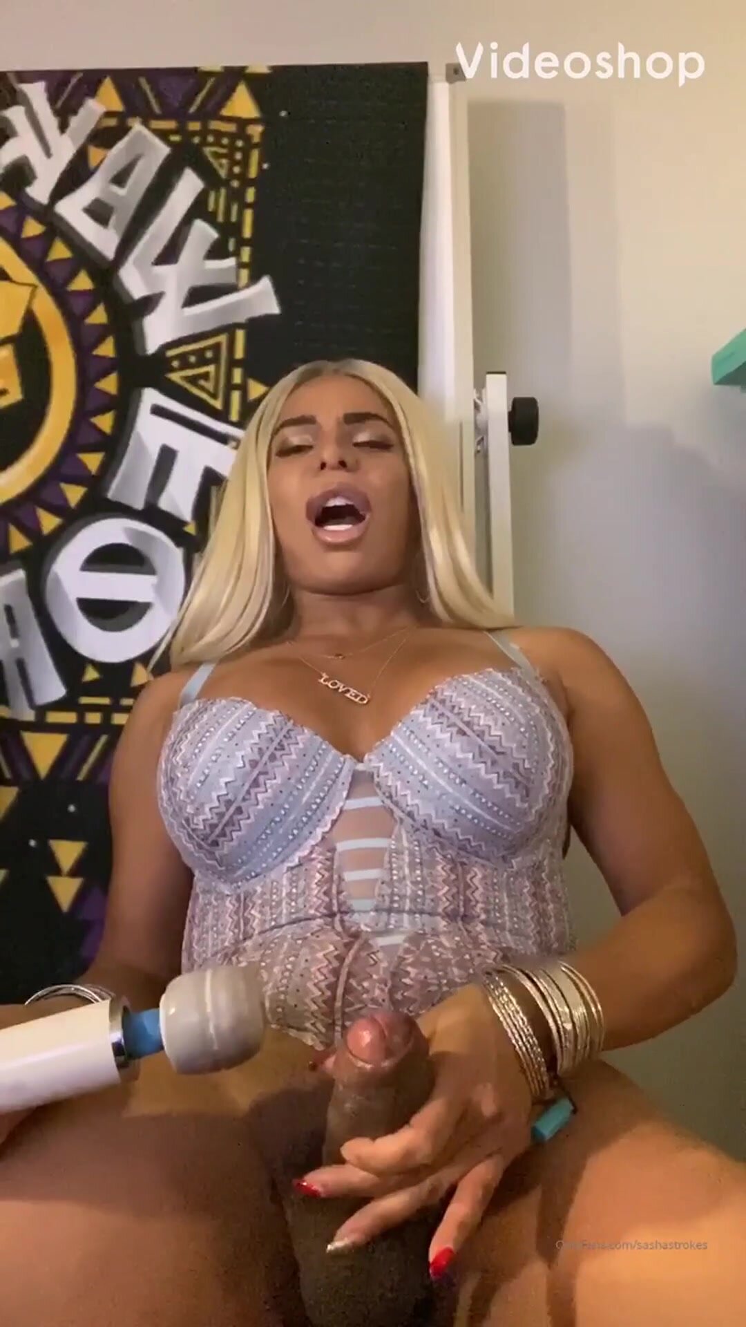 Sasha wit the blonde hair nuts