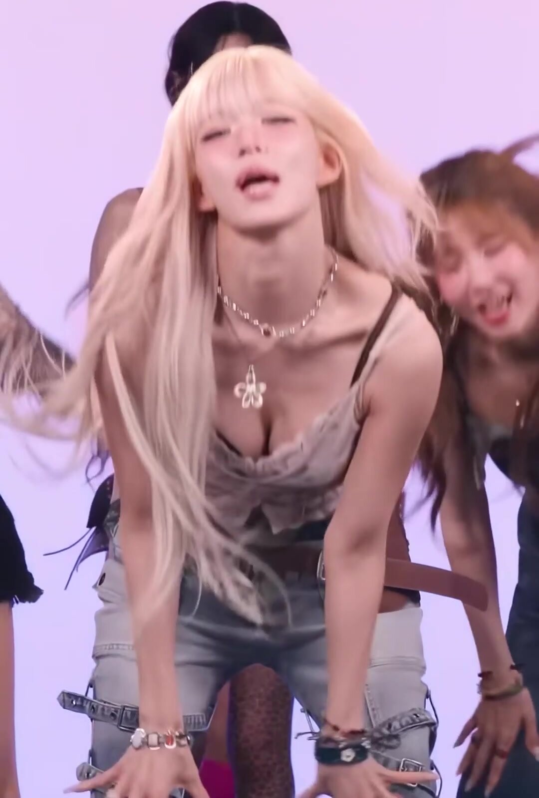 fromis_9 - Chaeyoung & Jiheon