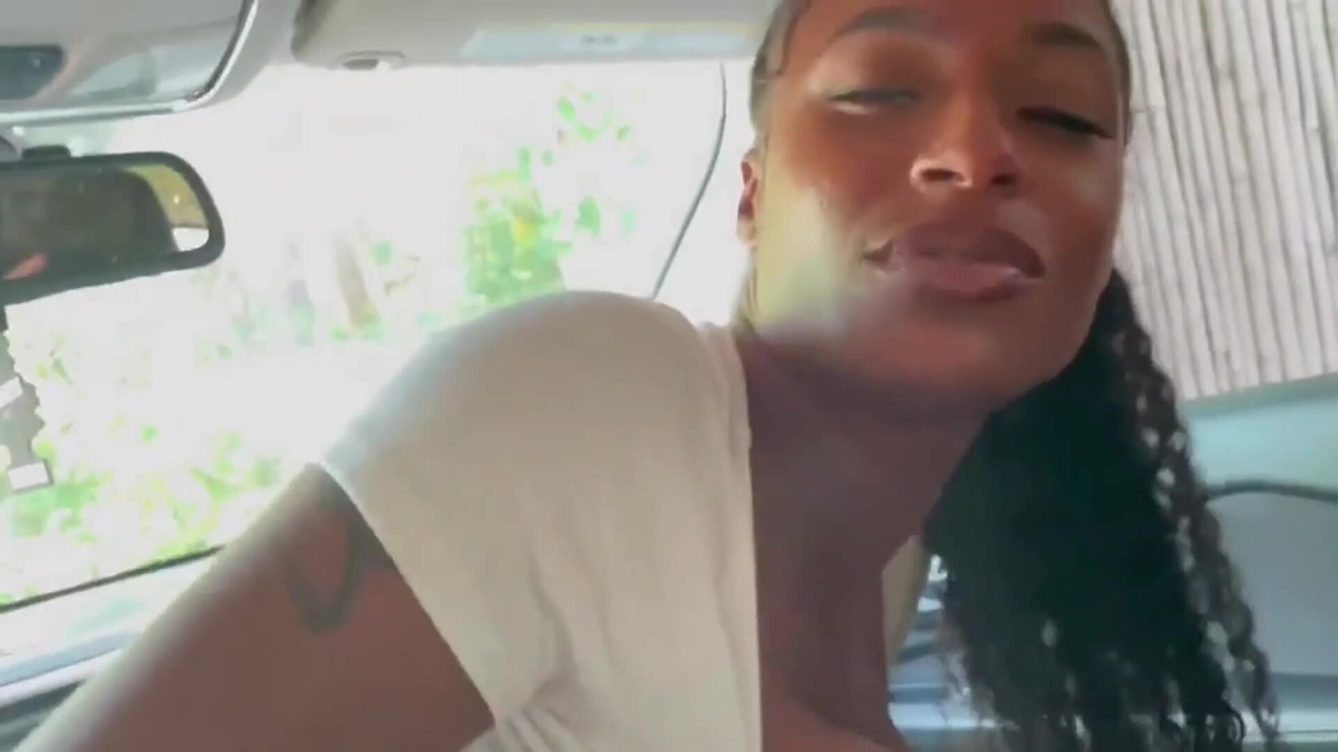 Her ass bounce as she rides his BWC, moaning as the car rocks from every thrust