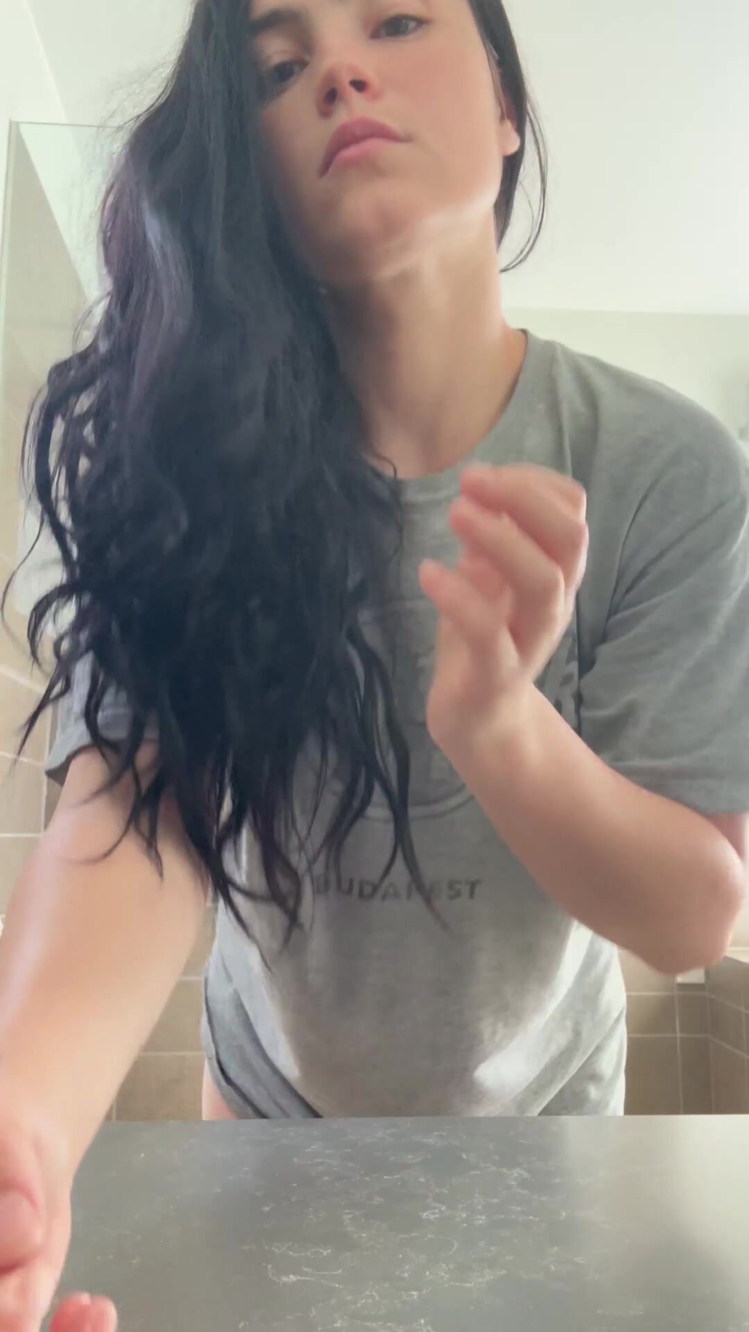 single and ready to fuck..who's down?