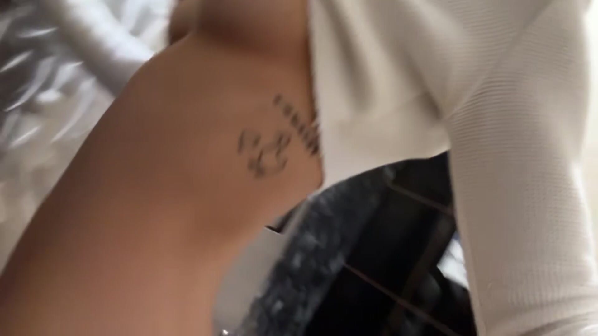 The videos I send my date from the bathroom in Vegas