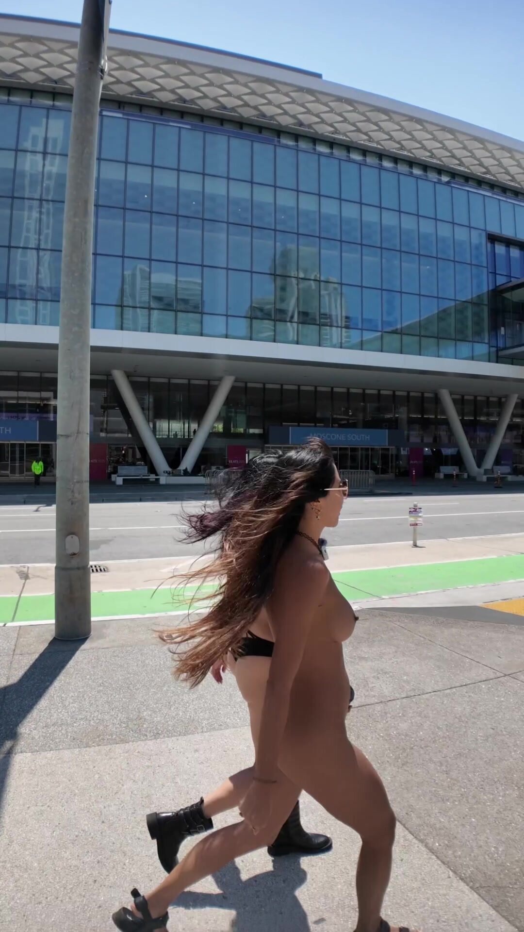 City air feels better on naked skin