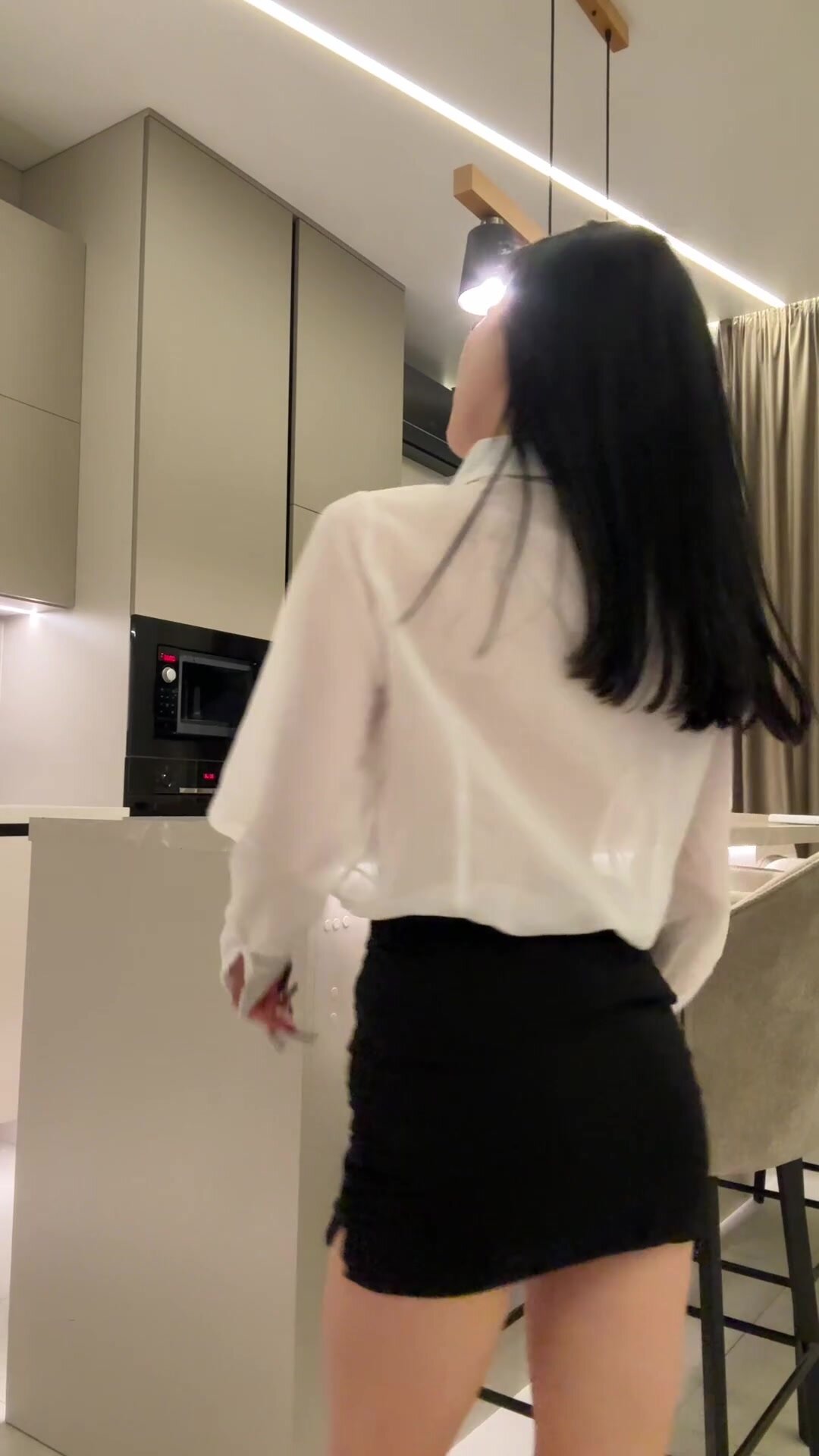 Is this a good outfit for a walk?