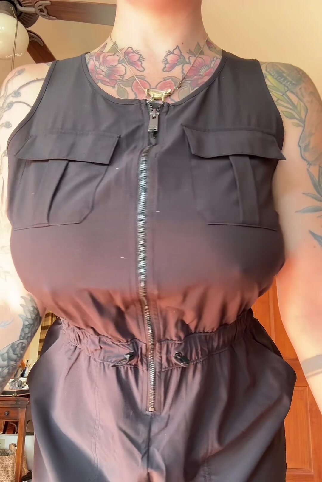 I never get tired of seeing big titties