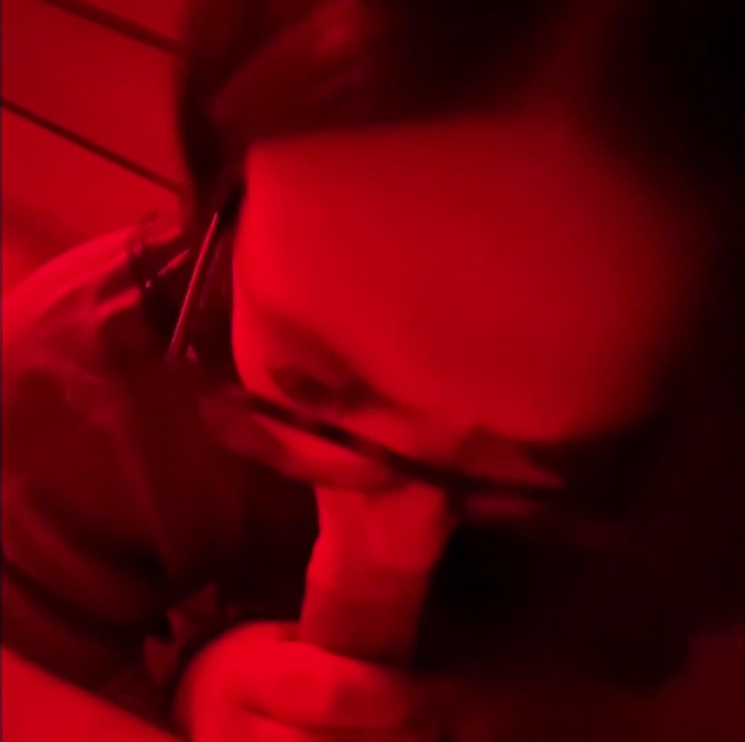Giving blowjobs turns my pussy into a slip n slide