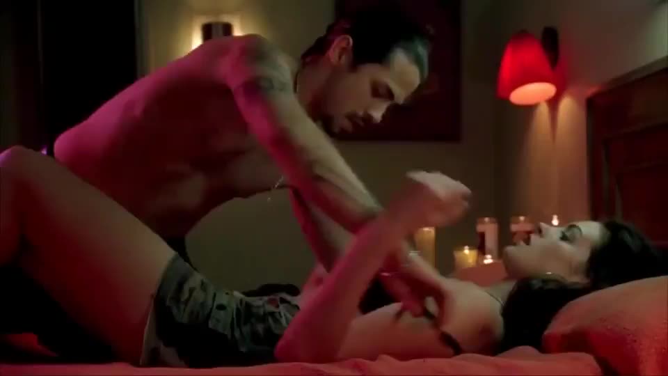 Anne Hathaway's such a good actress her nipples get progressively harder during this scene in "Havoc"