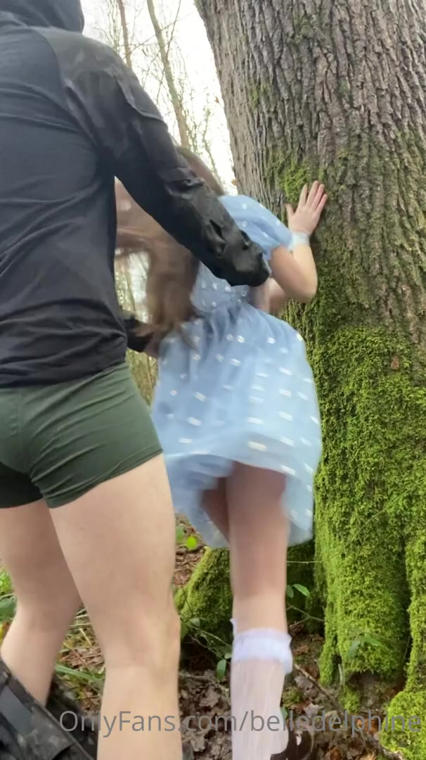 Belle Delphine - Fuck In The Woods FULL VIDEO IN C0MM3NTS