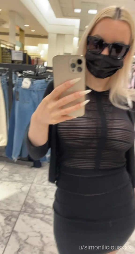 Mommy needs your help in the changing room