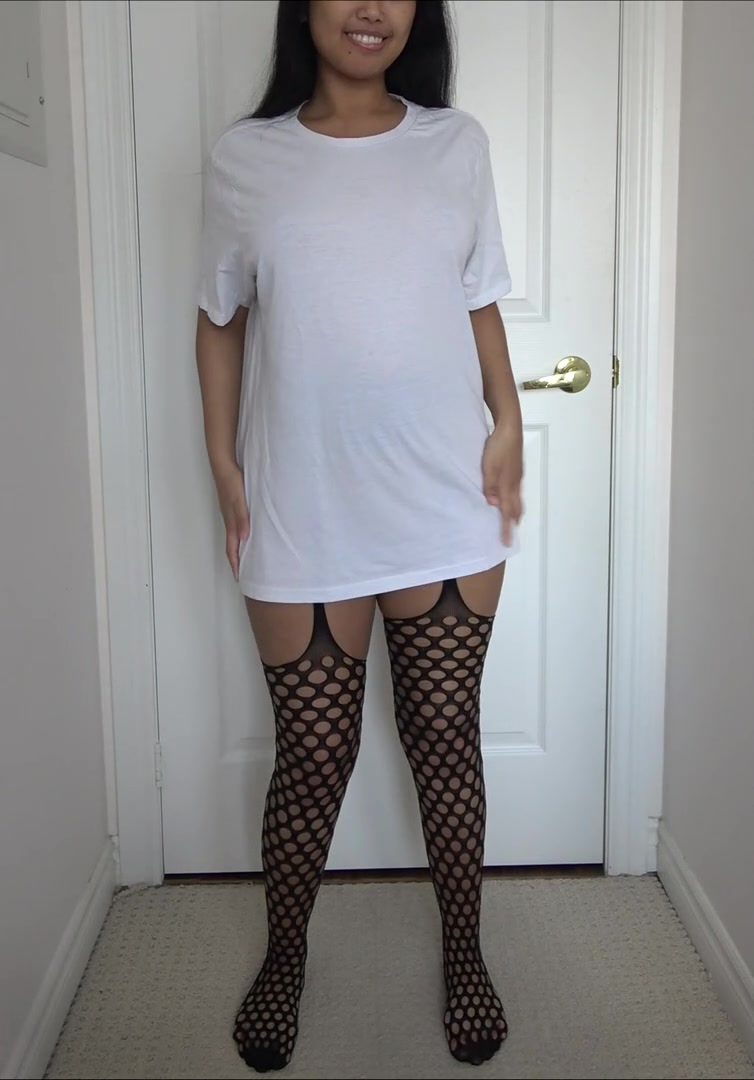 GIF Ever seen a filipina with tits and ass like mine?