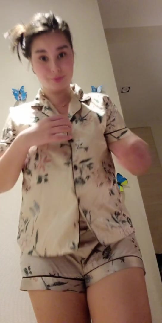 To the 12 guys that likes thick asians 