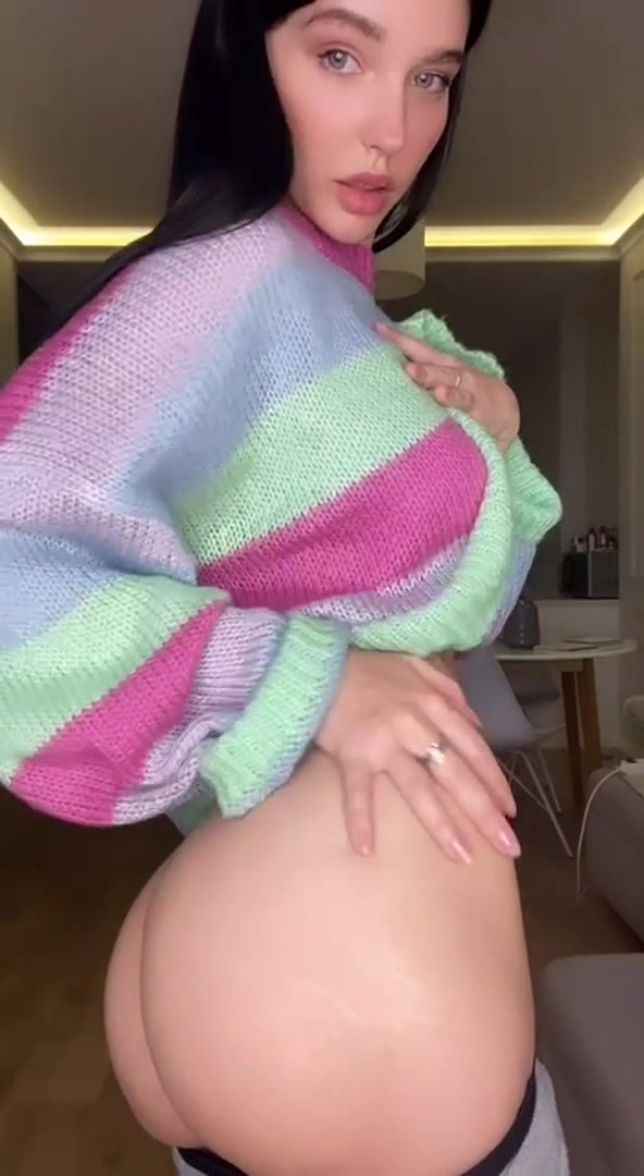 Do you like girls with my booty type? 