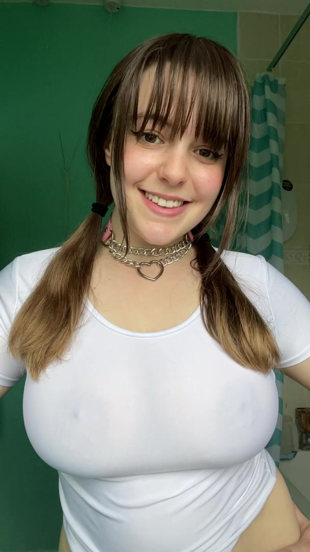 My natural 34Es, what do you think?