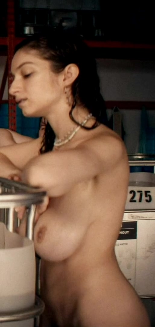 Sydney Meyer - Massive plot in 'Y : The Last Man'