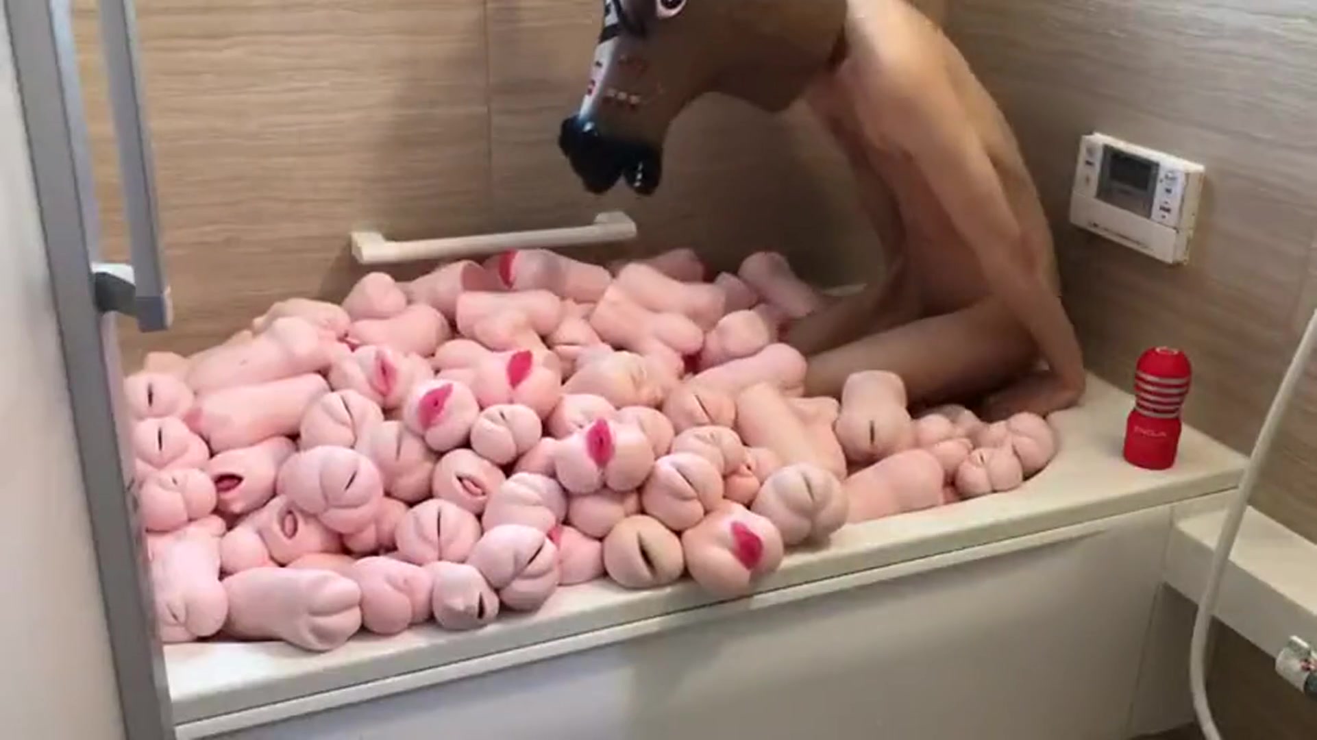 This guy live in his own heaven