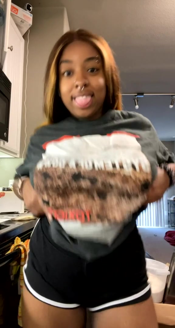 It feels good to present my body to you