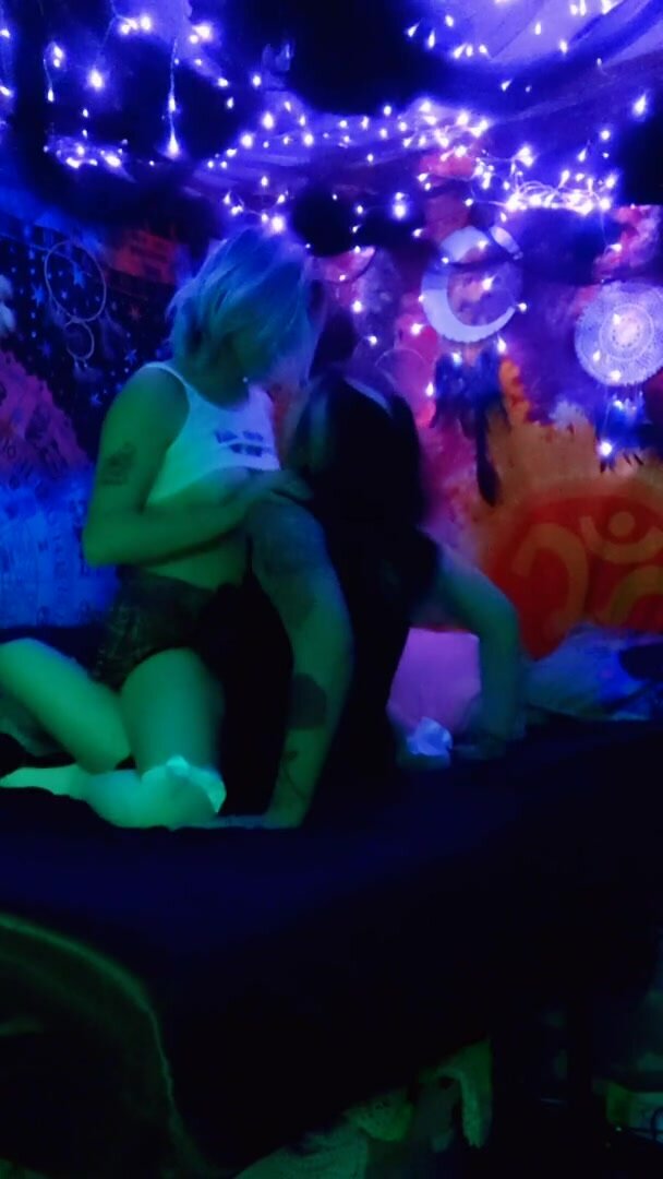 She was riding that strap like it was the last time ;)