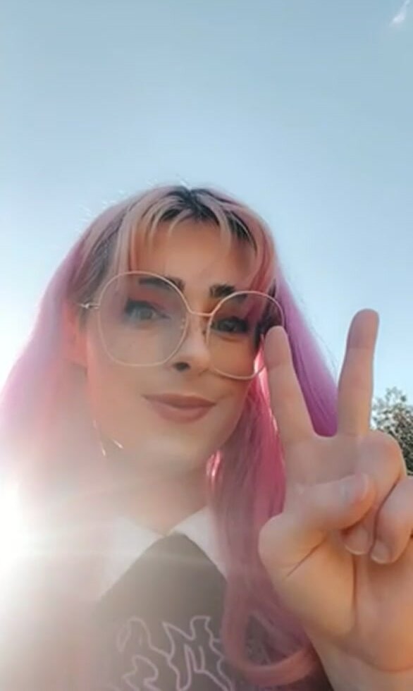 going to a date with no panties on;)