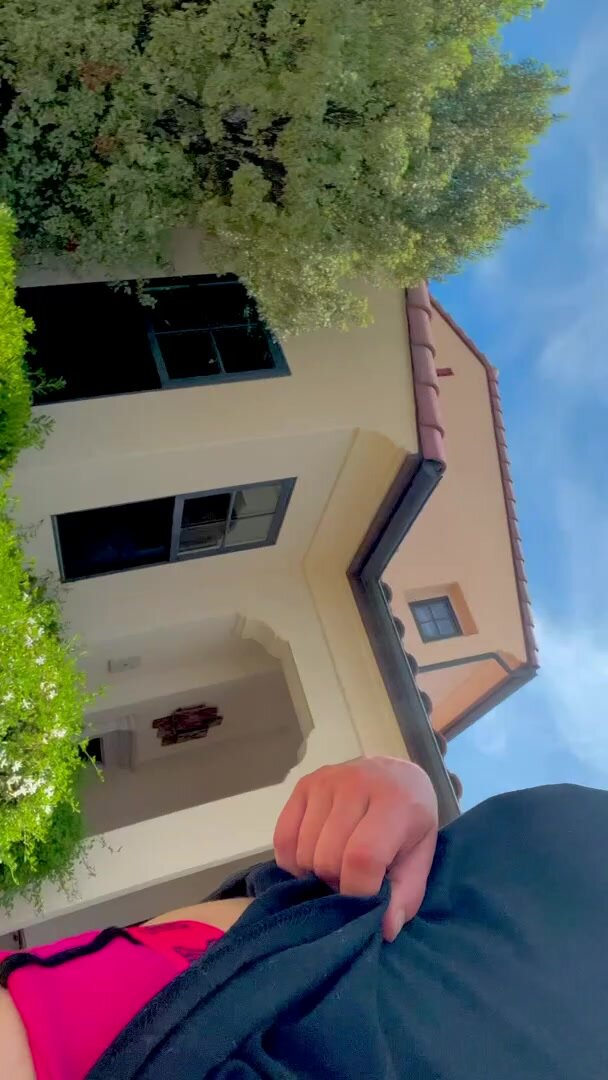 I love having my ass squeezed