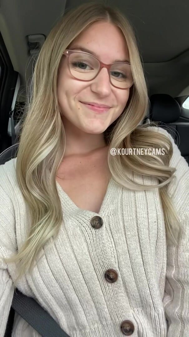 I like to show my tits to oncoming drivers