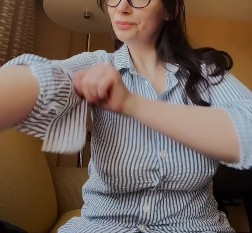 My tits do fit in a work top!