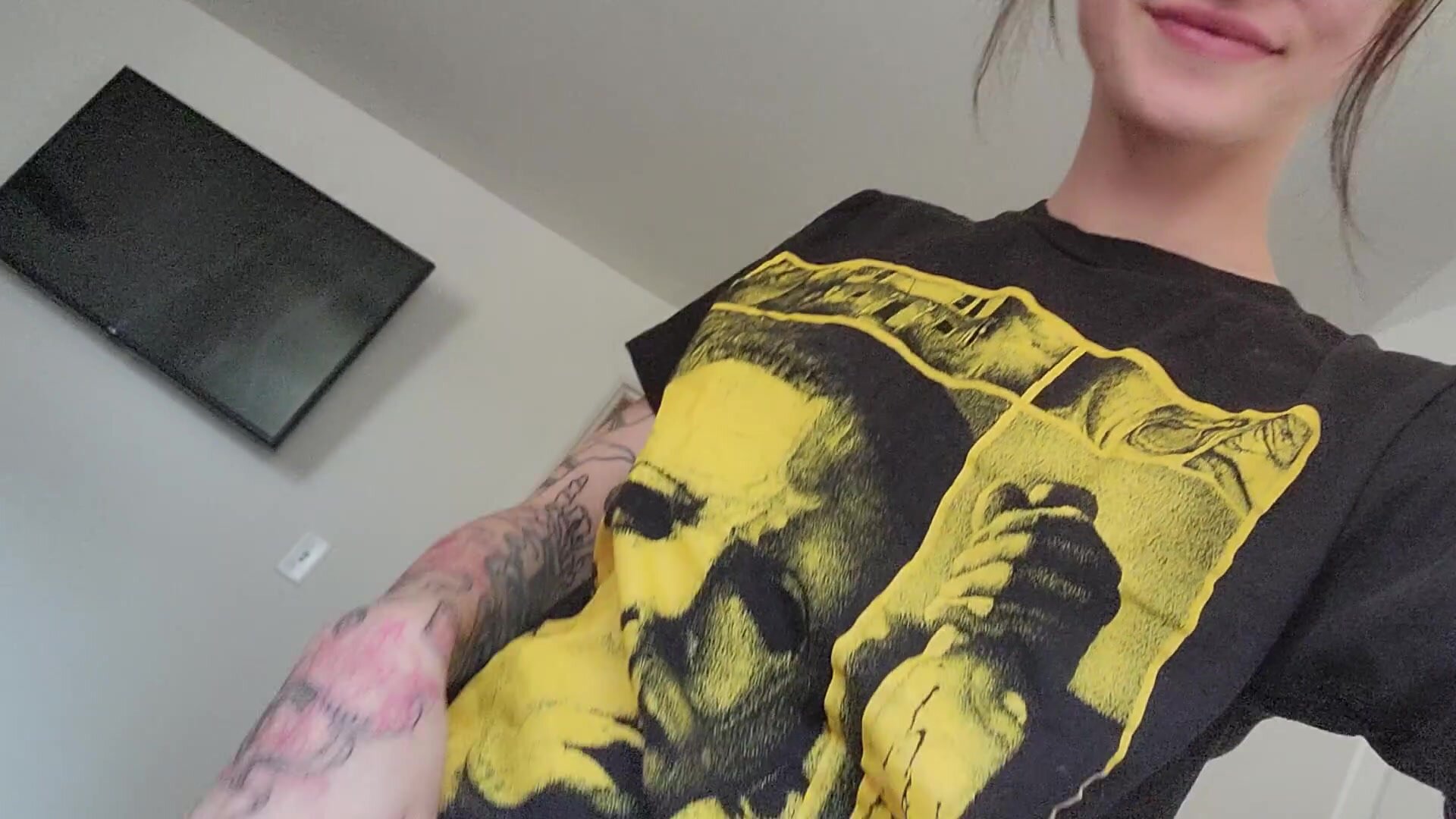 if you eat my pussy I'll let you fuck