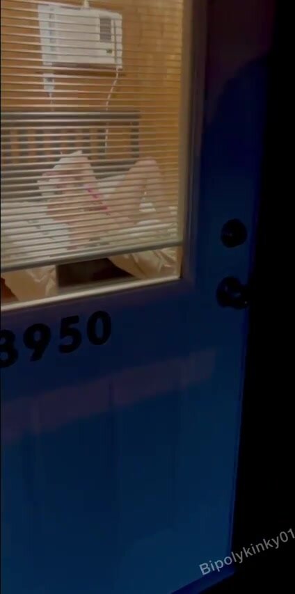 I left the blinds open so I could be watched… yes that’s an invitation!